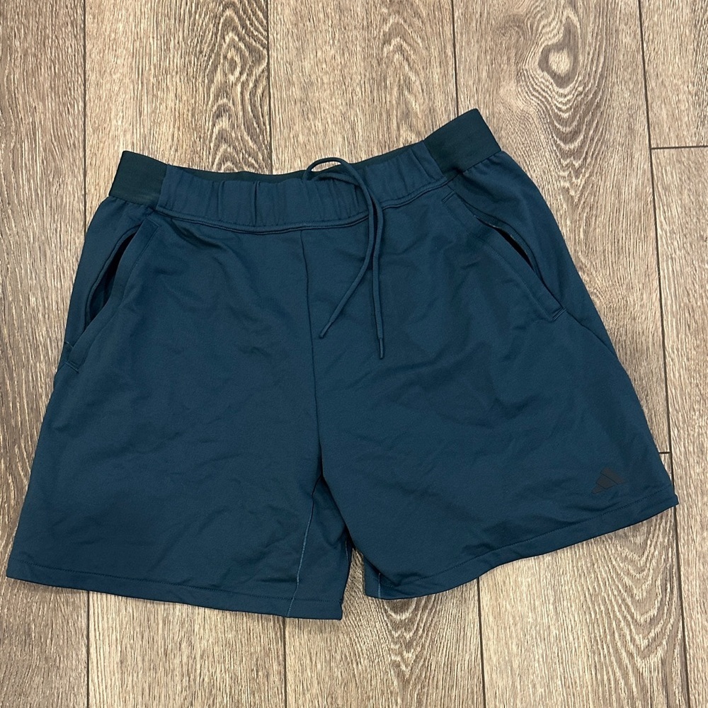 Adidas Aeroready Women’s Dark Green Athletic Shorts Large Sport